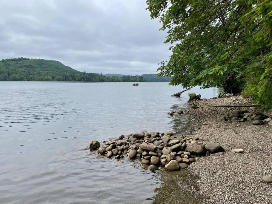 Romantic Cozy Cabin Walk To Lake Hot Tub Bikes Kayaks Grill Onalaska Dış mekan fotoğraf